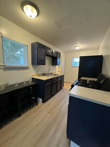 3148 Woodrow Avenue, Flint, MI 48506