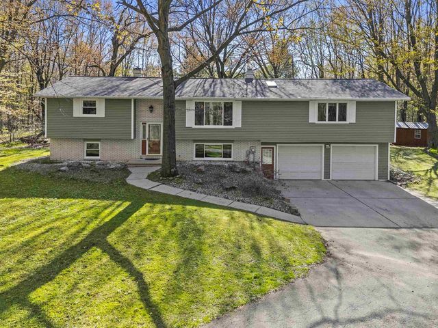 6710 GREGORY LANE, Sobieski, WI 54171