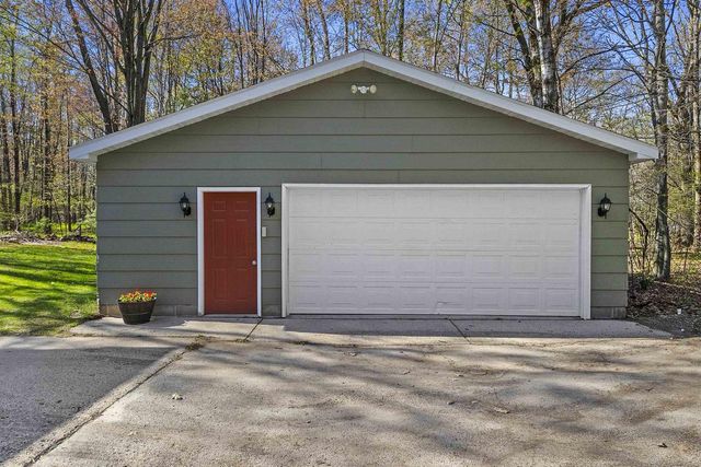 6710 GREGORY LANE, Sobieski, WI 54171