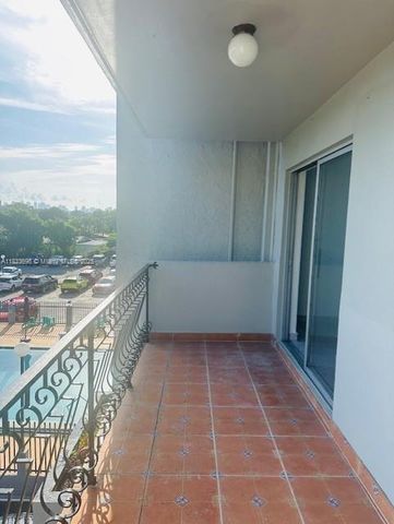 3181 SW 13th St 307, Miami, FL 33145
