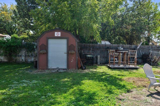 61 N Canyon St, Nampa, ID 83651