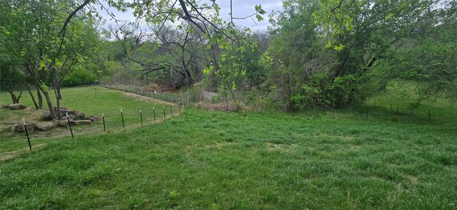 2665 Forest Trail Drive, Grand Prairie, TX 75052