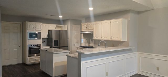 2665 Forest Trail Drive, Grand Prairie, TX 75052