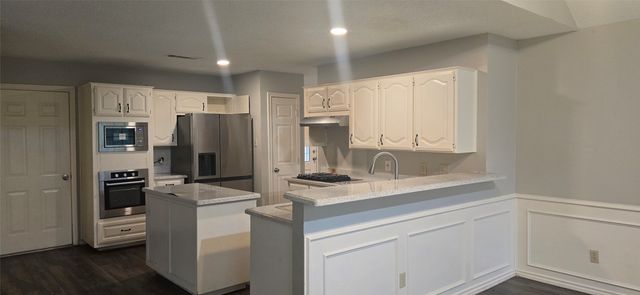 2665 Forest Trail Drive, Grand Prairie, TX 75052