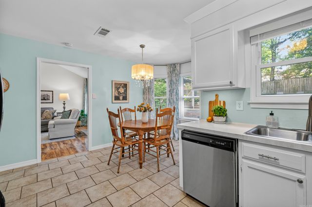 6 Wagon Wheel Court, Little Rock, AR 72211
