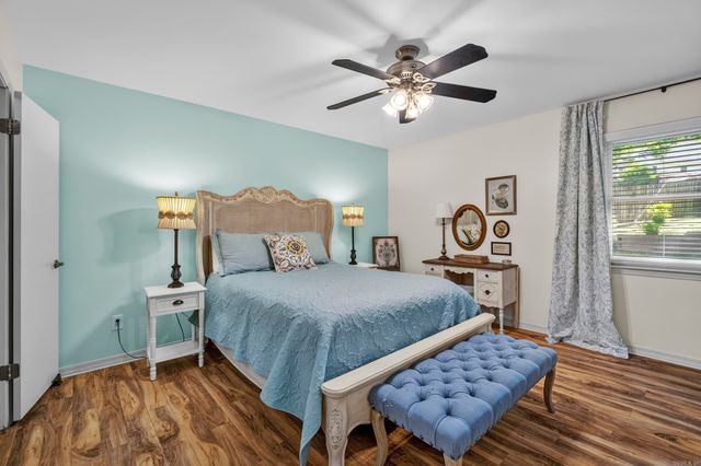 6 Wagon Wheel Court, Little Rock, AR 72211