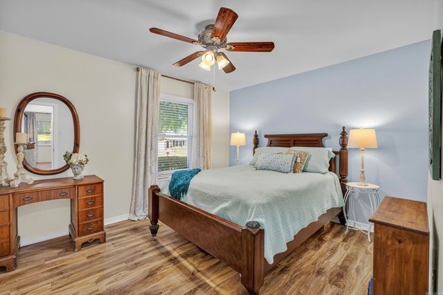 6 Wagon Wheel Court, Little Rock, AR 72211