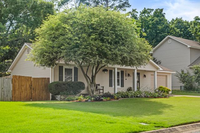 6 Wagon Wheel Court, Little Rock, AR 72211