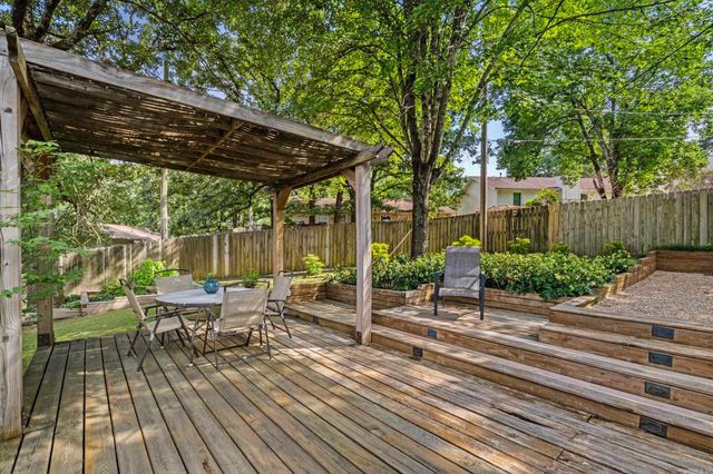 6 Wagon Wheel Court, Little Rock, AR 72211