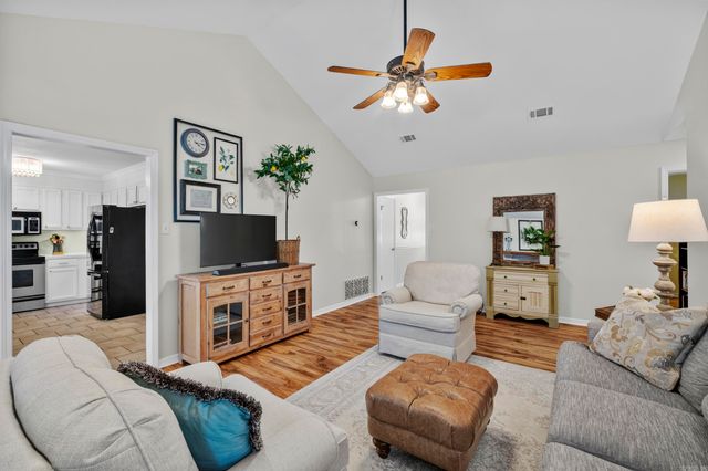6 Wagon Wheel Court, Little Rock, AR 72211