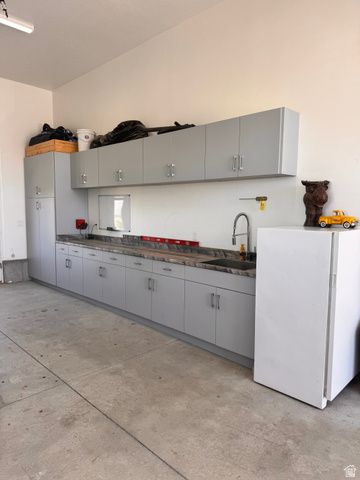 1318 E ABIGAIL LN, Eagle Mountain, UT 84005