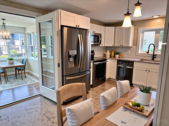 57 Friendship Street, Newport, RI 02840