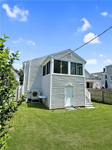 57 Friendship Street, Newport, RI 02840