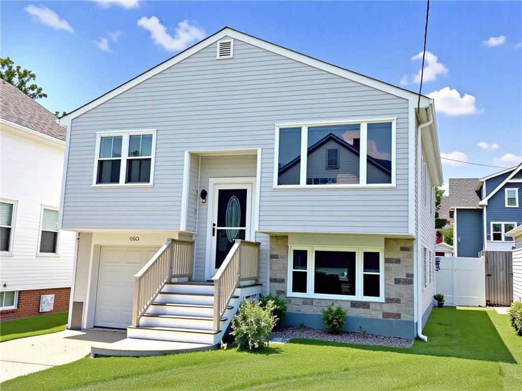 57 Friendship Street, Newport, RI 02840