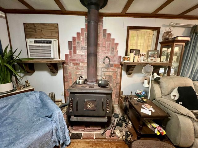 5002 CR 112 N, Overton, TX 75684