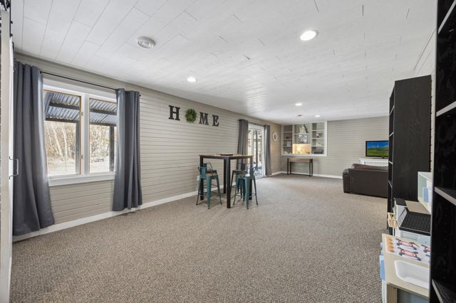 1261 156th Lane NW, Andover, MN 55304