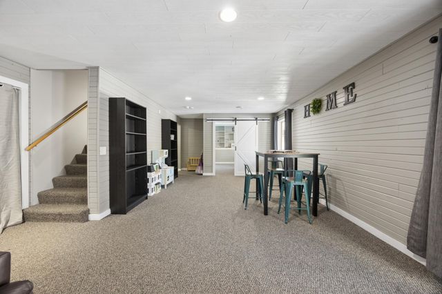 1261 156th Lane NW, Andover, MN 55304