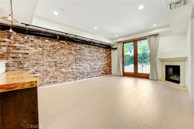 333 N Hill Avenue 203, Pasadena, CA 91106