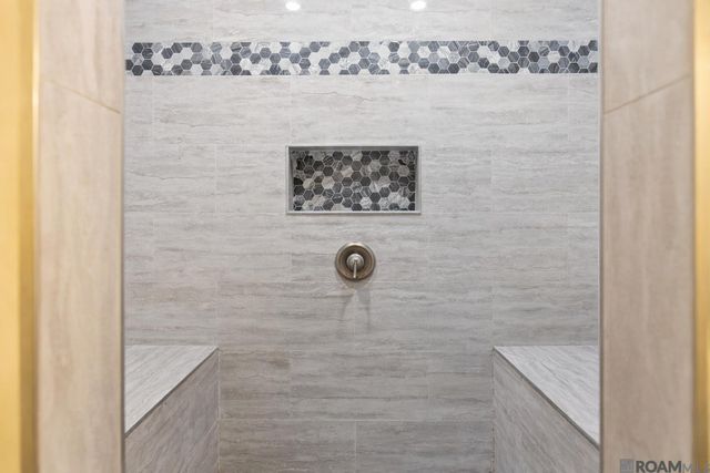 1449 Broadmoor Ct, Baton Rouge, LA 70815