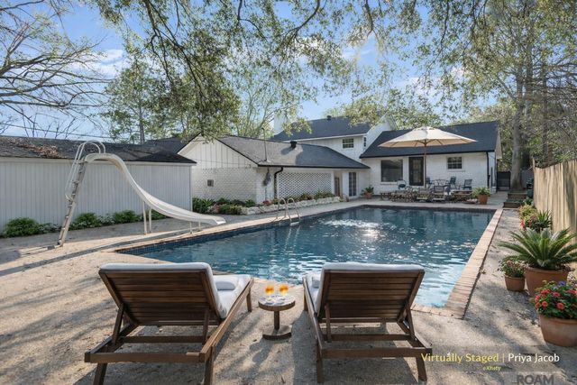 1449 Broadmoor Ct, Baton Rouge, LA 70815