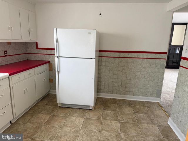 310 N DUPONT RD, Wilmington, DE 19804