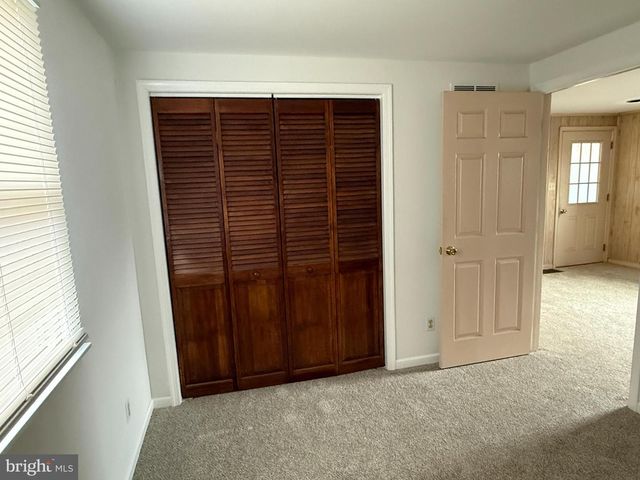 310 N DUPONT RD, Wilmington, DE 19804