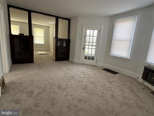 310 N DUPONT RD, Wilmington, DE 19804