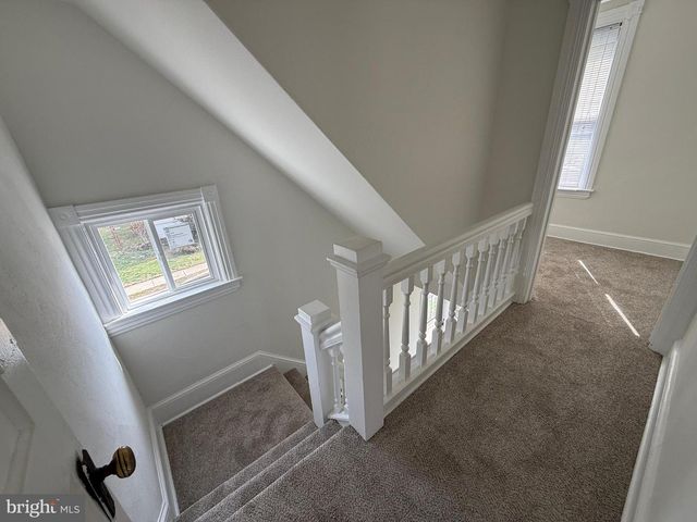 310 N DUPONT RD, Wilmington, DE 19804