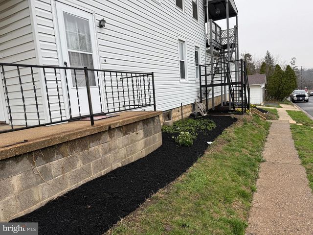 310 N DUPONT RD, Wilmington, DE 19804