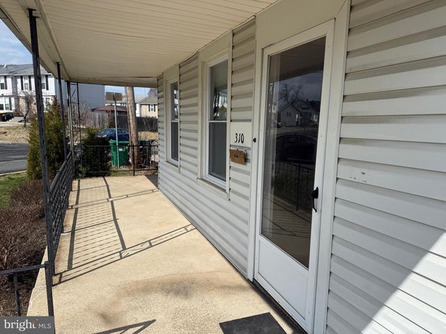 310 N DUPONT RD, Wilmington, DE 19804