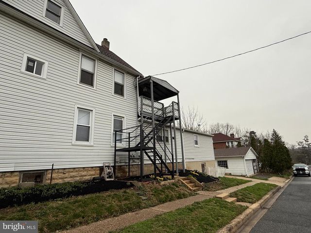 310 N DUPONT RD, Wilmington, DE 19804