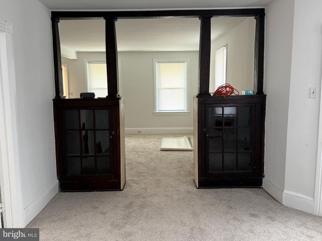 310 N DUPONT RD, Wilmington, DE 19804