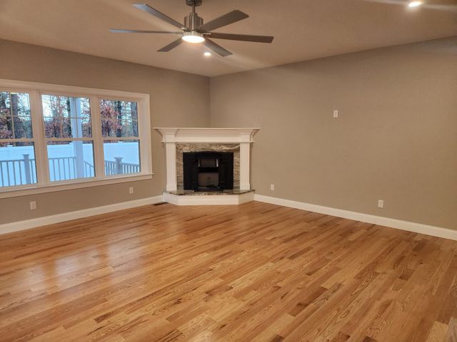 455 Maple Street, Hopkinton, NH 03229