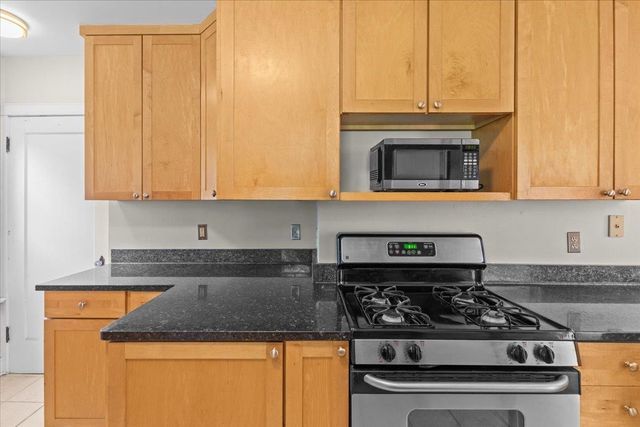 60 University Terrace, Burlington, VT 05401