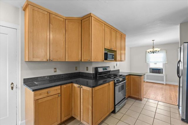 60 University Terrace, Burlington, VT 05401