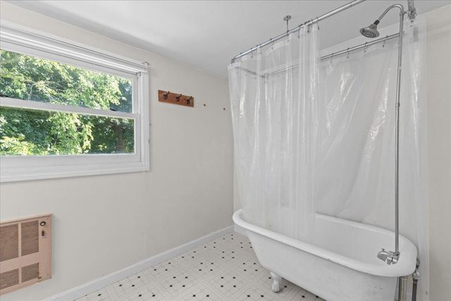 60 University Terrace, Burlington, VT 05401