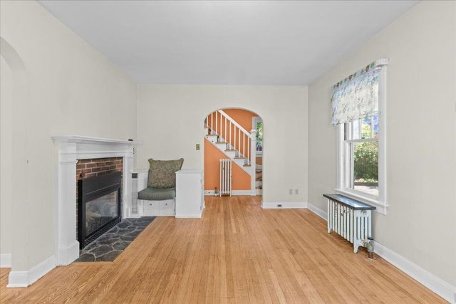 60 University Terrace, Burlington, VT 05401