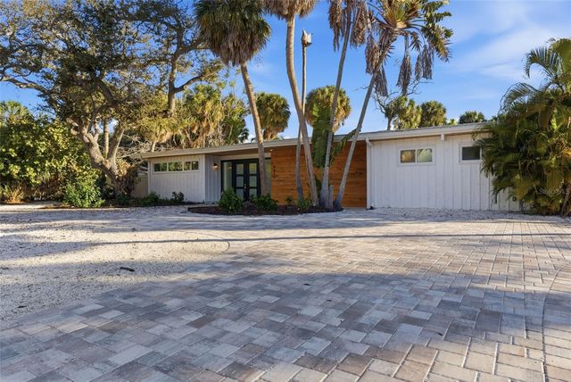 4879 COMMONWEALTH DRIVE, Sarasota, FL 34242