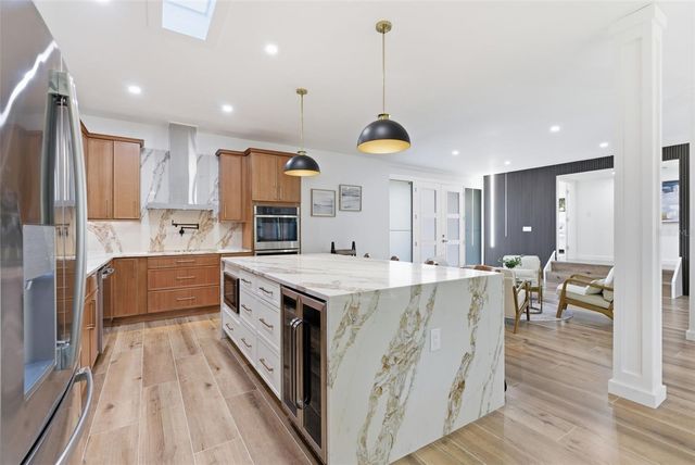 4879 COMMONWEALTH DRIVE, Sarasota, FL 34242