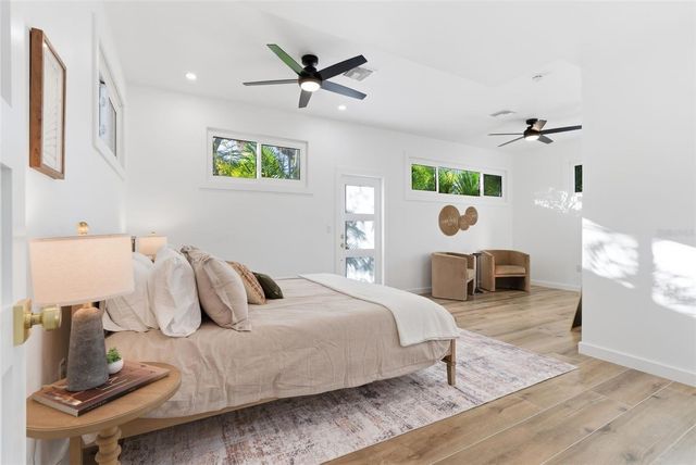 4879 COMMONWEALTH DRIVE, Sarasota, FL 34242