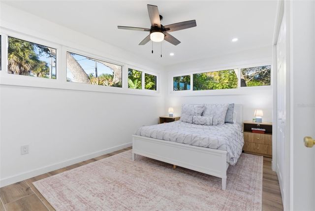 4879 COMMONWEALTH DRIVE, Sarasota, FL 34242