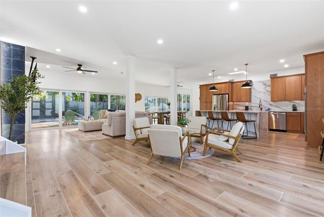 4879 COMMONWEALTH DRIVE, Sarasota, FL 34242
