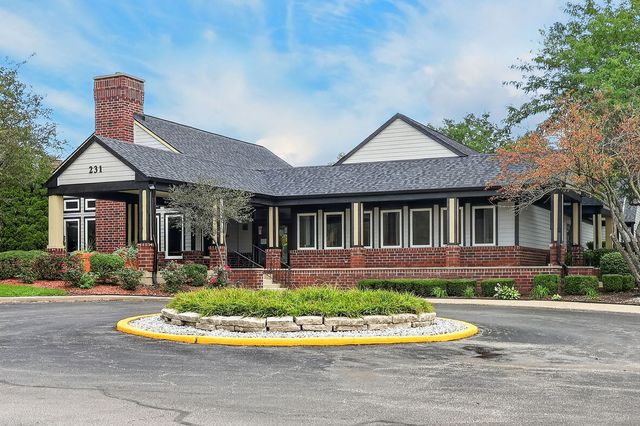 206 Glengarry Drive 208, Bloomingdale, IL 60108