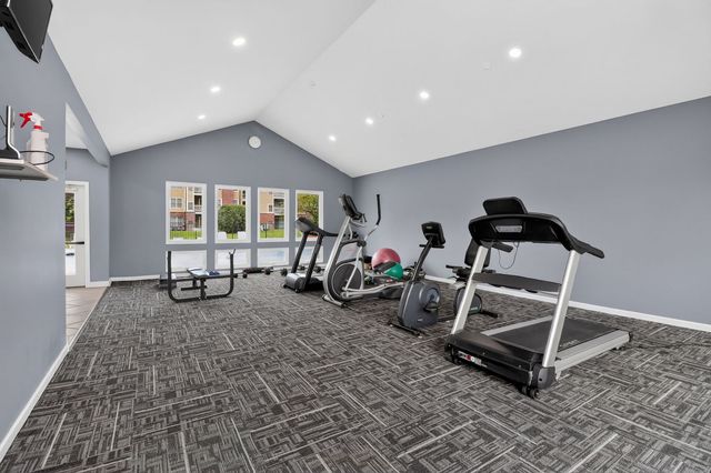 206 Glengarry Drive 208, Bloomingdale, IL 60108