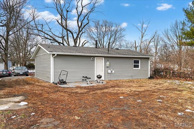 92 W Adams Drive, Cahokia, IL 62206