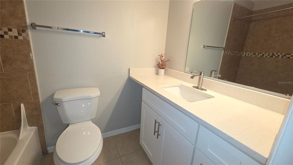Image 18 of property listing at 1073 S HIAWASSEE ROAD 1011, Orlando, FL 32835