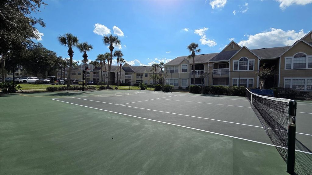 Image 27 of property listing at 1073 S HIAWASSEE ROAD 1011, Orlando, FL 32835