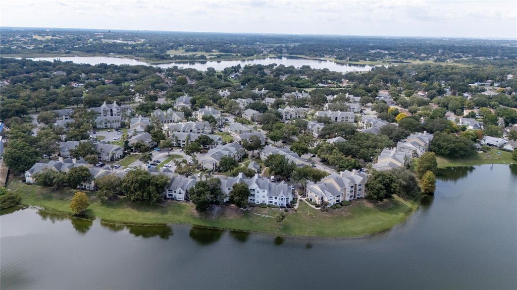 Image 5 of property listing at 1073 S HIAWASSEE ROAD 1011, Orlando, FL 32835