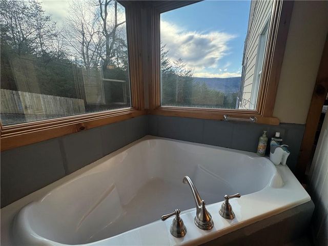 459 E Valley NE Road, Rydal, GA 30171