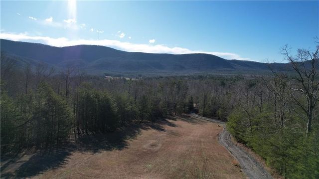 459 E Valley NE Road, Rydal, GA 30171